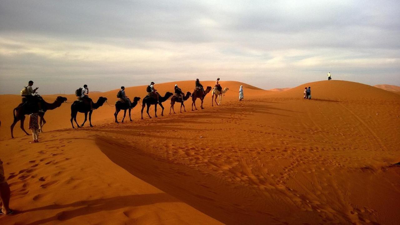 Les Roches Desert Camp Merzuga Kültér fotó